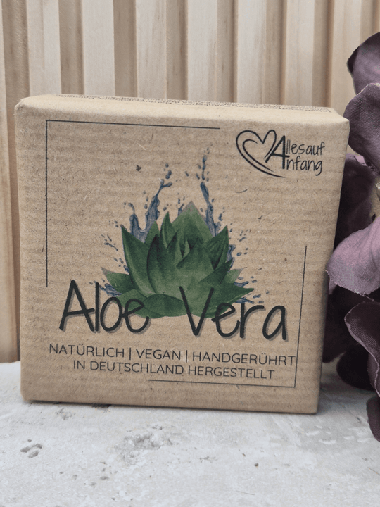 Handgerührte Aloe-Vera-Gesichtsseife aus Deutschland, natürliche Inhaltsstoffe, vegane Pflege, handgemacht, sanft zur Haut, nachhaltige Gesichtspflege