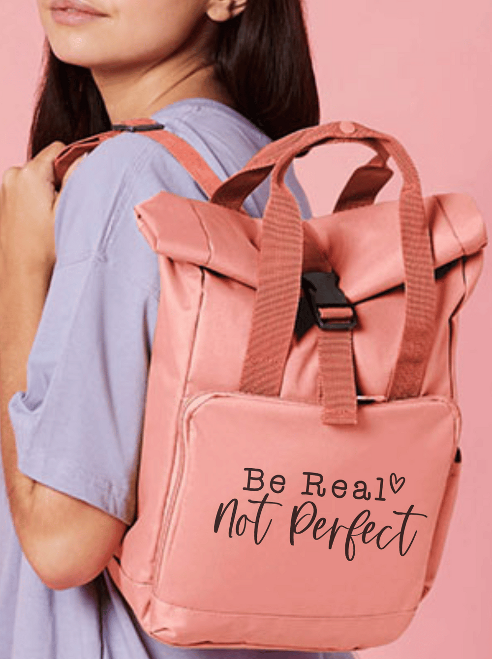 BE REAL recycelter Roll-Top Tagesrucksack Model