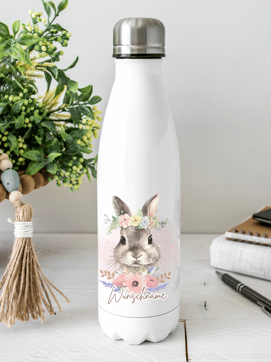 Edelstahl Trinkflasche mit personalisiertem Hasen-Motiv bei Alles auf Anfang - dem Onlineshop für Geschenke mit Herz & Seele kaufen. Das ideale Geschenk für die Freundin, Tochter, Mama oder deinen Lieblingsmenschen.