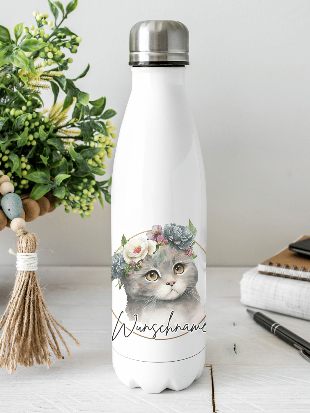 Personalisierbare Edelstahl-Trinkflasche mit doppelwandiger Thermo-Isolierung, 350ml oder 500ml, auslaufsicher und BPA-frei, mit liebevollem Aquarell-Motiv Katze – nachhaltiges Geschenk für unterwegs, Schule, Büro oder Sport.