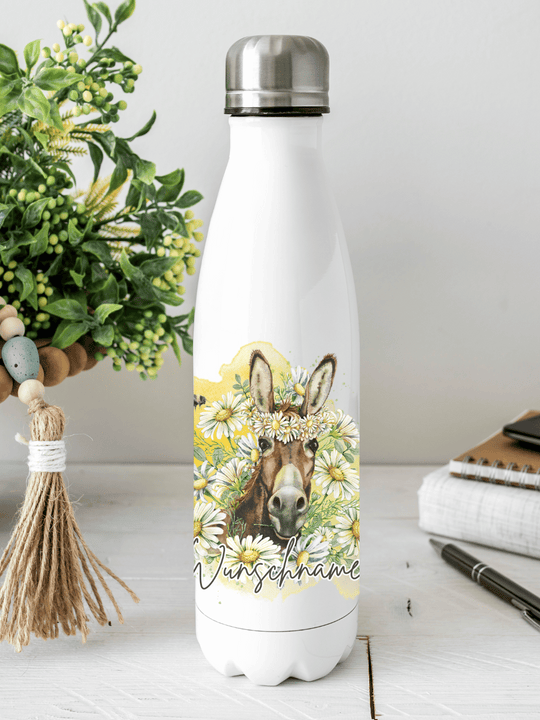 nachhaltige, personalisierbare Edelstahl-Trinkflasche mit doppelwandiger Thermo-Isolierung, 350ml oder 500ml, auslaufsicher und BPA-frei.  Nachhaltiges, personalisierbares Geschenk für Freundin oder deinen Lieblingsmenschen,  unterwegs, Schule, Büro oder Sport.
Tolle Geschenkideen bei Alles auf Anfang – Geschenke für Herz & Seele