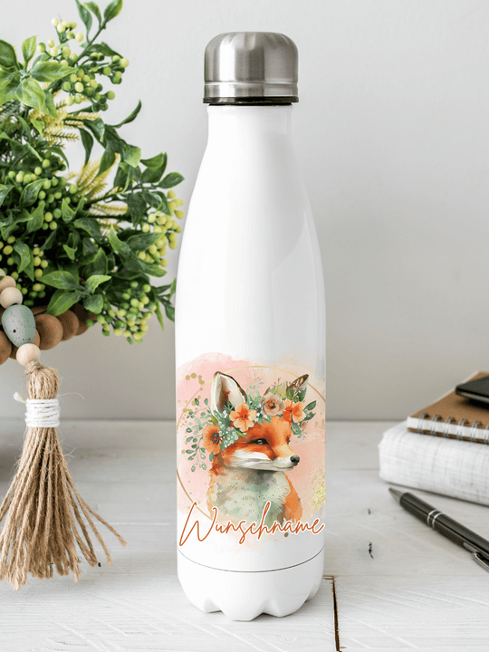 Nachhaltige, personalisierbare Edelstahl-Trinkflasche mit doppelwandiger Thermo-Isolierung, 350ml oder 500ml, auslaufsicher und BPA-frei, mit Fuchs-Motiv.  Nachhaltiges, personalisierbares Geschenk für Freundin oder deinen Lieblingsmenschen,  unterwegs, Schule, Büro oder Sport.
Tolle Geschenkideen bei Alles auf Anfang – Geschenke für Herz & Seele