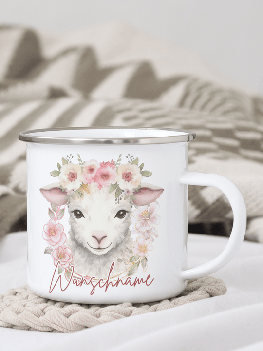 handgemachter, personalisierter Emaillebecher silbernem Rand mit Motiv "Schaf" - ideales Geschenk für Frauen