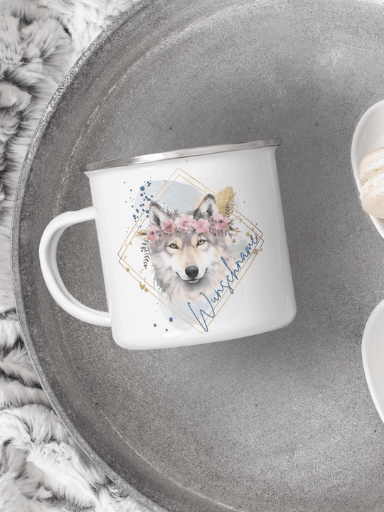 handgemachter, personalisierter Emaillebecher silber Rand mit Motiv "Wolf"  - ideales Geschenk für Frauen