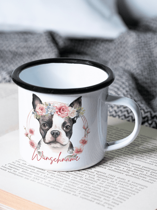 handgemachter, personalisierter Emaillebecher schwarz mit Motiv "Hund" links vom Henkel  - ideales Geschenk für Frauen