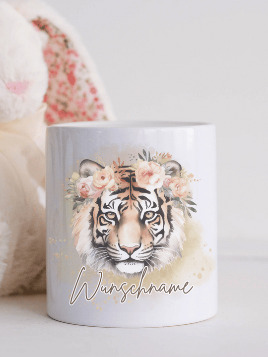 Entdecke liebevoll gestaltete Keramikspardosen mit Tiermotiven und inspirierenden Designs. Ideal als Geschenkidee oder persönlicher Begleiter zum Sparen – hochwertig, nachhaltig und mit Herz gefertigt.