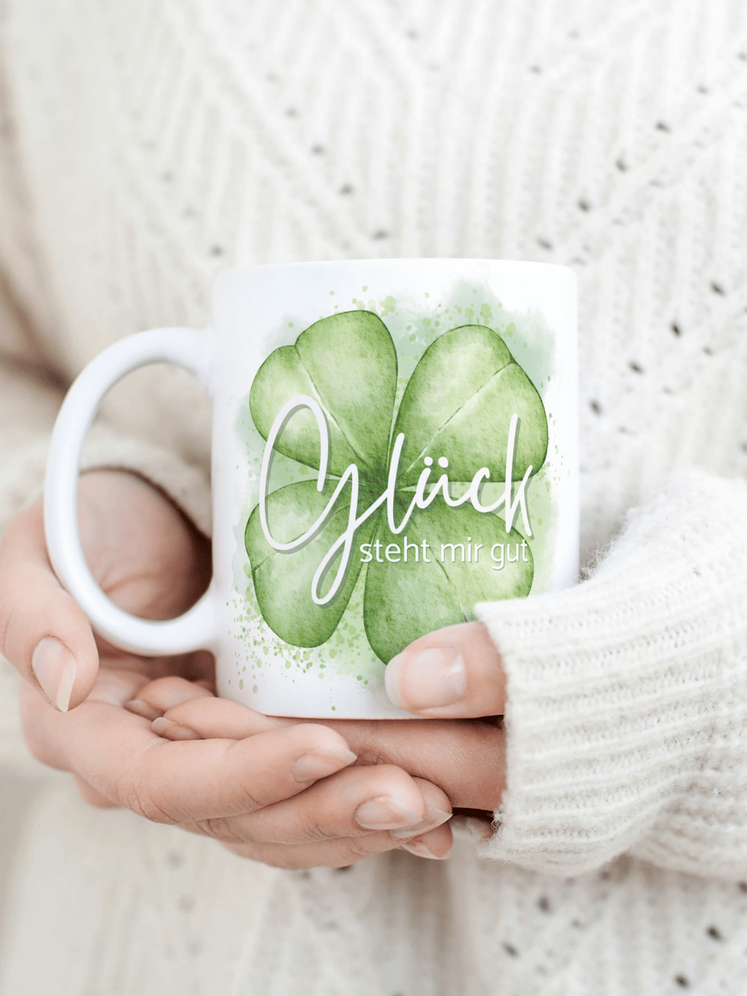 Personalisierbare Keramiktassen, handgefertigt in Deutschland, individuelles Geschenk für Freundin, nachhaltige Tasse für Kaffee oder Tee, liebevoll gestaltetes Motiv, personalisierbar mit Name