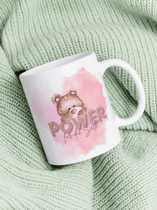 Personalisierbare Keramiktassen, handgefertigt in Deutschland, individuelles Geschenk für Freundin, nachhaltige Tasse für Kaffee oder Tee, liebevoll gestaltetes Motiv, personalisierbar mit Name