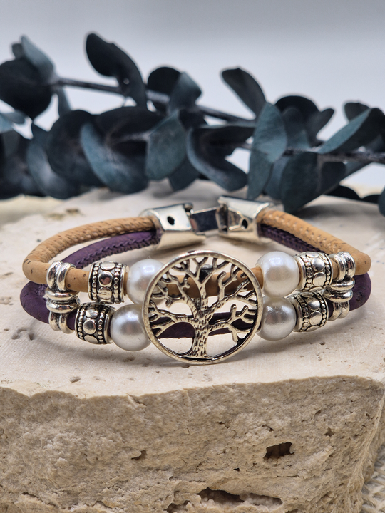 LEBENSBAUM Kork Armband lila natur mit Motiv aus Zamak-Legierung und Kunstperlen