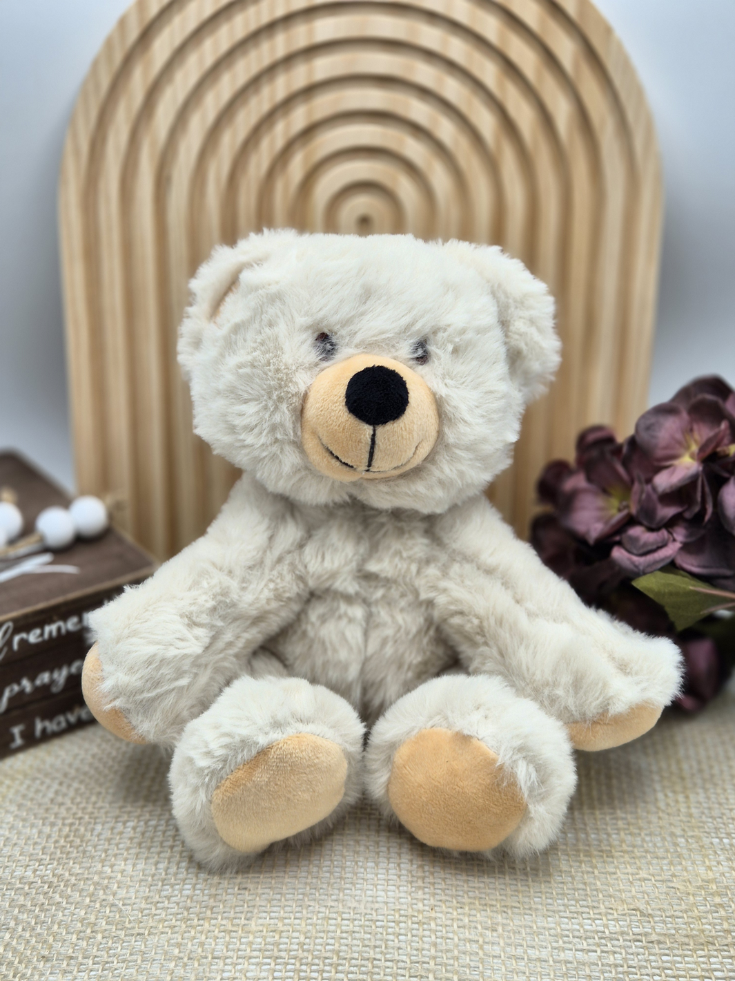 cremefarbener Teddybär Paul aus reccelten PET