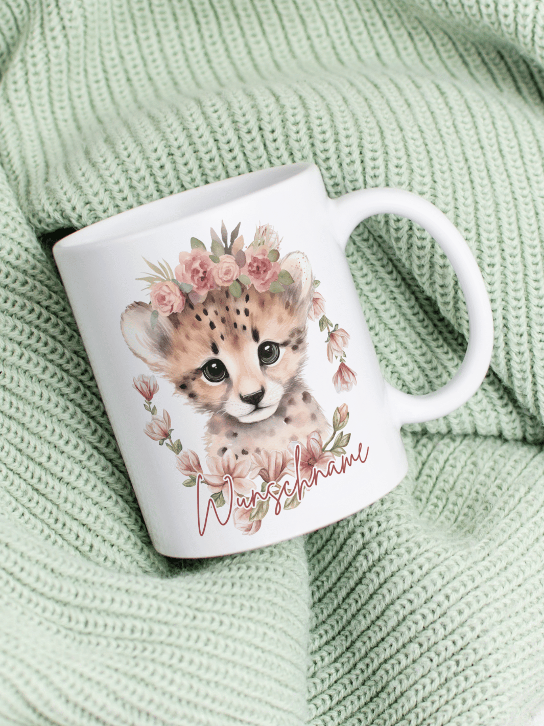Personalisierbare Keramiktassen, handgefertigt in Deutschland, individuelles Geschenk für Freundin, nachhaltige Tasse für Kaffee oder Tee, liebevoll gestaltetes Motiv, personalisierbar mit Name