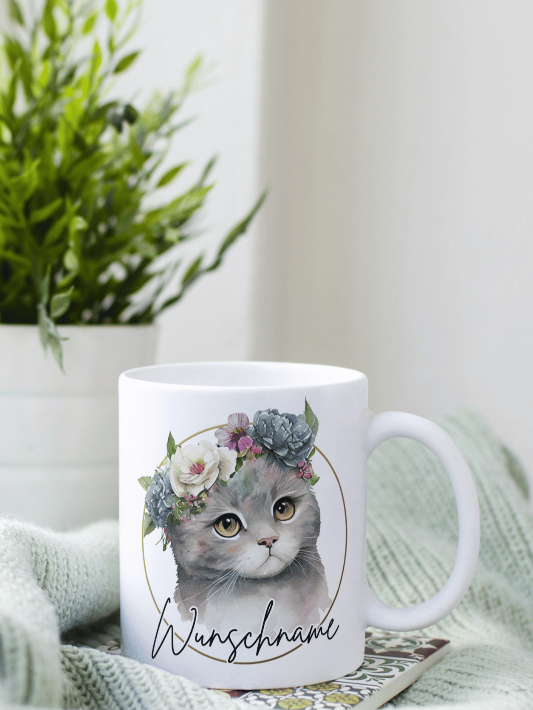 Personalisierbare Keramiktassen, handgefertigt in Deutschland, individuelles Geschenk für Freundin, nachhaltige Tasse für Kaffee oder Tee, liebevoll gestaltetes Motiv, personalisierbar mit Name