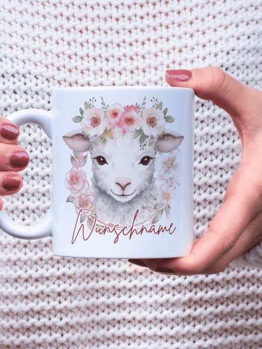 Personalisierbare Keramiktassen, handgefertigt in Deutschland, individuelles Geschenk für Freundin, nachhaltige Tasse für Kaffee oder Tee, liebevoll gestaltetes Motiv, personalisierbar mit Name