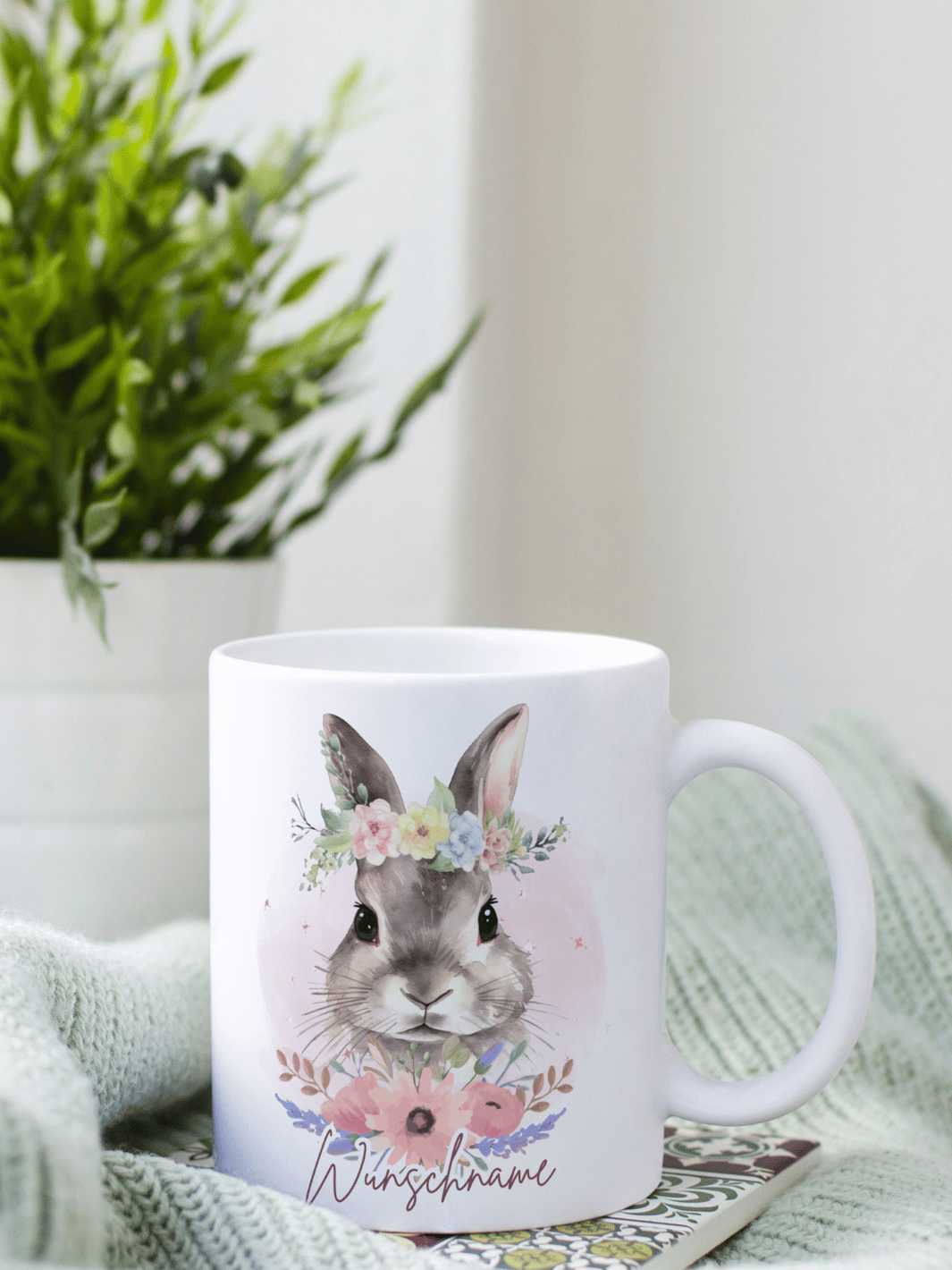 Motiv Hase - Personalisierbare Keramiktassen, handgefertigt in Deutschland, individuelles Geschenk für Freundin, nachhaltige Tasse für Kaffee oder Tee, liebevoll gestaltetes Motiv, personalisierbar mit Name