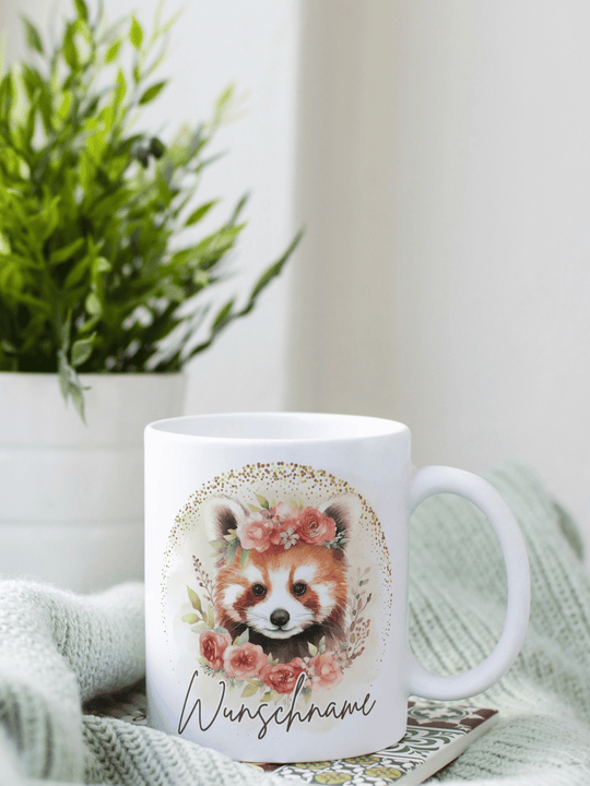 Motiv Roter Panda - Personalisierbare Keramiktassen, handgefertigt in Deutschland, individuelles Geschenk für Freundin, nachhaltige Tasse für Kaffee oder Tee, liebevoll gestaltetes Motiv, personalisierbar mit Name