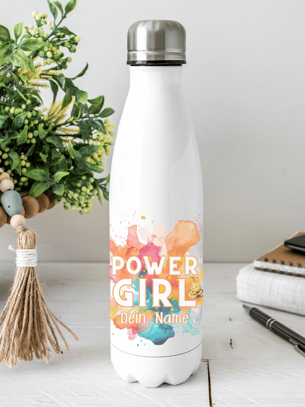 Personalisierbare Edelstahl-Trinkflasche mit doppelwandiger Thermo-Isolierung, 350ml oder 500ml, auslaufsicher und BPA-frei, mit liebevollem Aquarell-Motiv Powergirl – nachhaltiges Geschenk für unterwegs, Schule, Büro oder Sport.