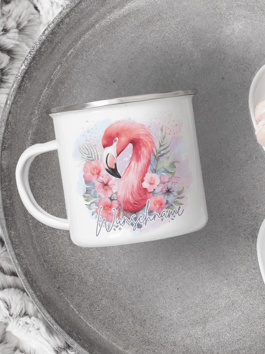 handgemachter, personalisierter Emaillebecher mit Motiv Flamingo als Geschenk für Frauen und Kinder