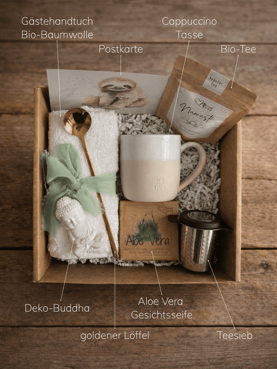 Nachhaltige Geschenkbox Me-Time – handgemacht und liebevoll dekoriert, das perfekte Geschenk für Freundin, voller Achtsamkeit und Herz. Bei Alles auf Anfang, Geschenke für Herz & Seele findest du viele personalisierbare, nachhaltige und handgefertigte Geschenkideen für mehr Me-Time, Selbstliebe und Spaß am Leben.