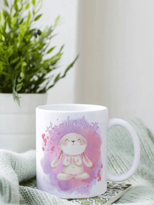 Personalisierbare Keramiktassen, handgefertigt in Deutschland, individuelles Geschenk für Freundin, nachhaltige Tasse für Kaffee oder Tee, liebevoll gestaltetes Motiv, personalisierbar mit Name