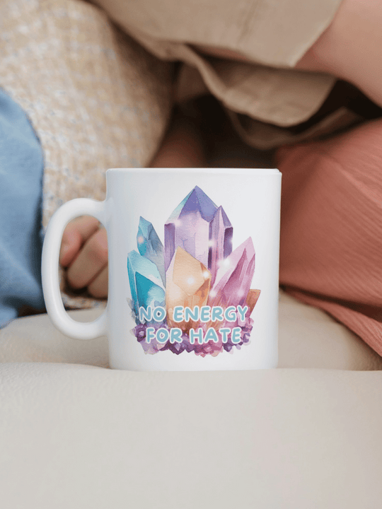 Personalisierbare Keramiktassen, handgefertigt in Deutschland, individuelles Geschenk für Freundin, nachhaltige Tasse für Kaffee oder Tee, liebevoll gestaltetes Motiv, personalisierbar mit Name