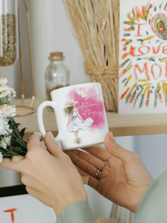 Personalisierbare Keramiktassen, handgefertigt in Deutschland, individuelles Geschenk für Freundin, nachhaltige Tasse für Kaffee oder Tee, liebevoll gestaltetes Motiv, personalisierbar mit Name
