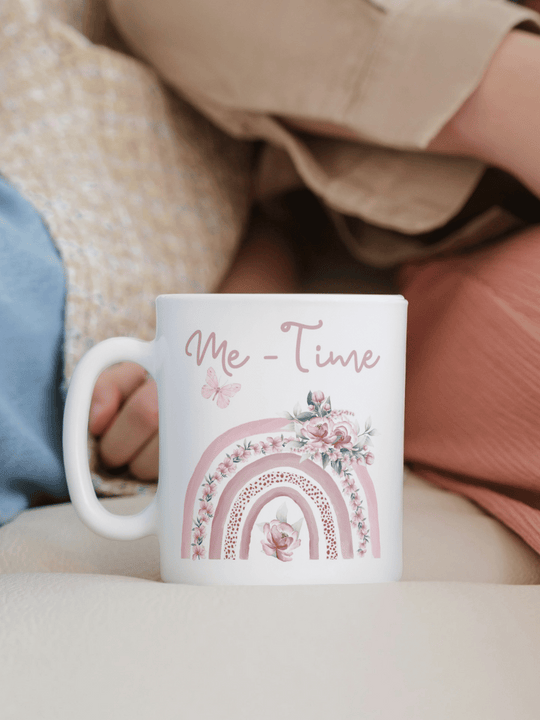 Personalisierbare Keramiktassen, handgefertigt in Deutschland, individuelles Geschenk für Freundin, nachhaltige Tasse für Kaffee oder Tee, liebevoll gestaltetes Motiv, personalisierbar mit Name