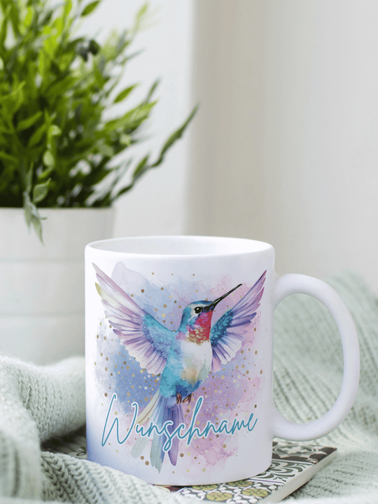 Personalisierte Tasse mit Kolibri Motiv – Geschenk für Frauen, Symbol für Leichtigkeit, Hoffnung und innere Stärke.