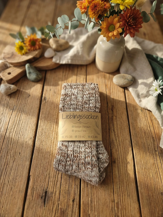 Kuschelsocken aus Bio-Baumwolle. Achtsame Geschenke für Frauen bei Alles auf Anfang in Bedburg, NRW