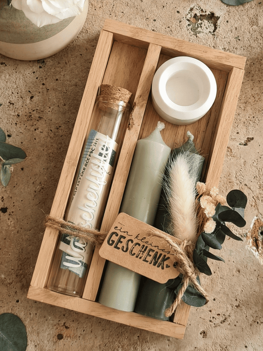 Geld - Geschenkset: 2 Kerzen mit Wunscherfüller | Grün - Töne - Alles auf Anfang - personalisierte Geschenke für Frauen