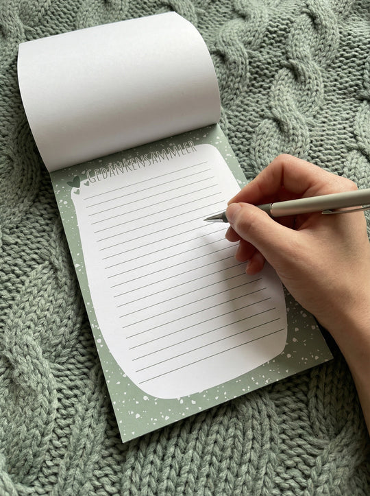 Gedankensammler - Notizblock DIN A 5 aus recycelten Papier. Ideales, achtsames Geschenk für Frauen - Alles auf Anfang - Geschenkeshop aus Bedburg NRW
