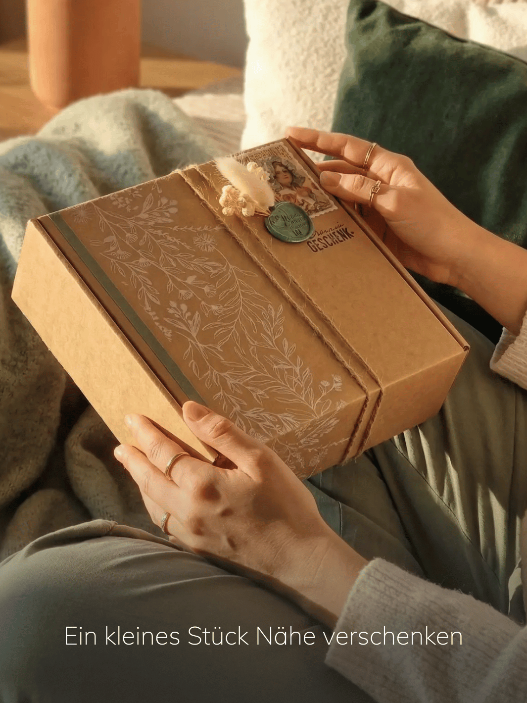 Geschenkbox Me-Time Kartonage - achtsame Geschenke für Frauen bei Alles auf Anfang aus Bedburg NRW