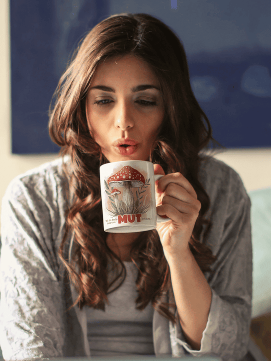 Keramiktasse mit Spruch „Weil das Beste immer aus Mut entsteht“ – Geschenk für Frauen, Ermutigung, Neuanfang, Selbstvertrauen