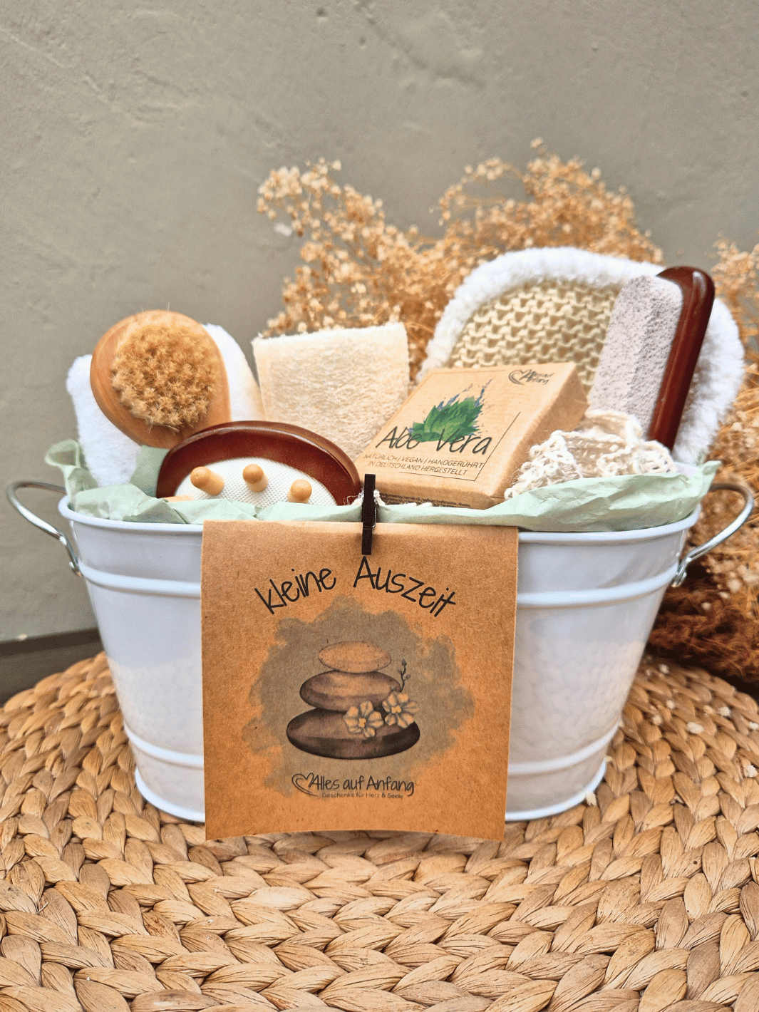 Wellness Geschenk für Frauen – Spa-Set „Kleine Auszeit“ mit nachhaltigen Naturmaterialien, ideal für Selfcare, Me-Time und besondere Anläss
