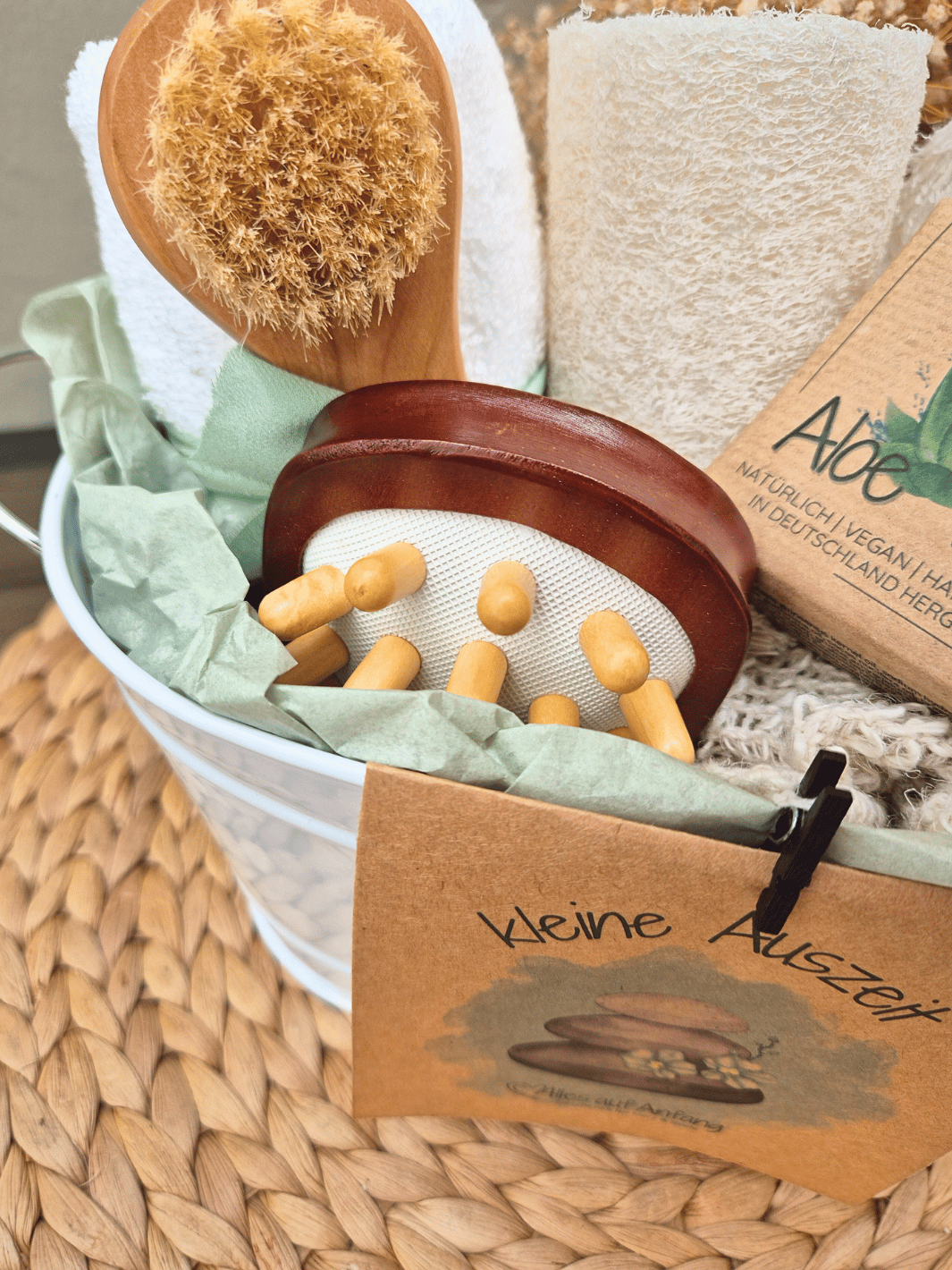 Wellness Geschenk für Frauen – Spa-Set „Kleine Auszeit“ mit nachhaltigen Naturmaterialien, ideal für Selfcare, Me-Time und besondere Anläss
