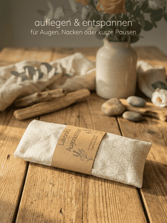 AUGENKISSEN Lavendel BIO.  Achtsame Geschenke für Frauen bei Alles auf Anfang in Bedburg, NRW