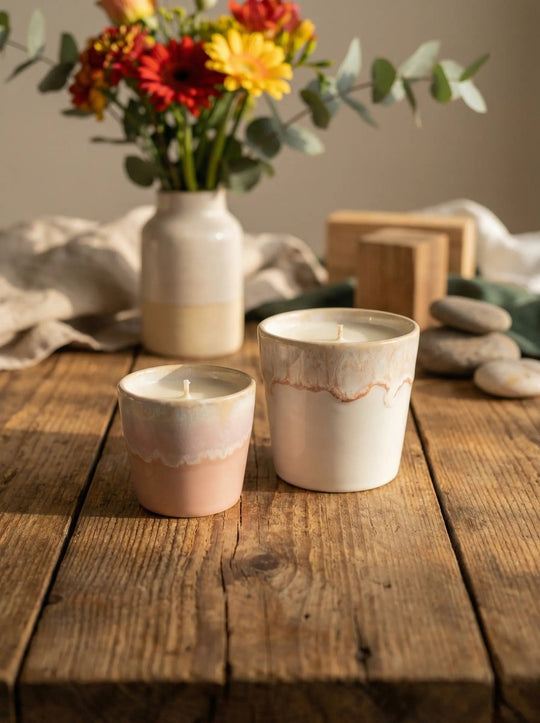 2-in-1 Kerze im Espresso- oder Lungo-Becher aus glasierter Keramik mit Sojawachs Achtsame Geschenke für Frauen bei Alles auf Anfang in Bedburg, NRW