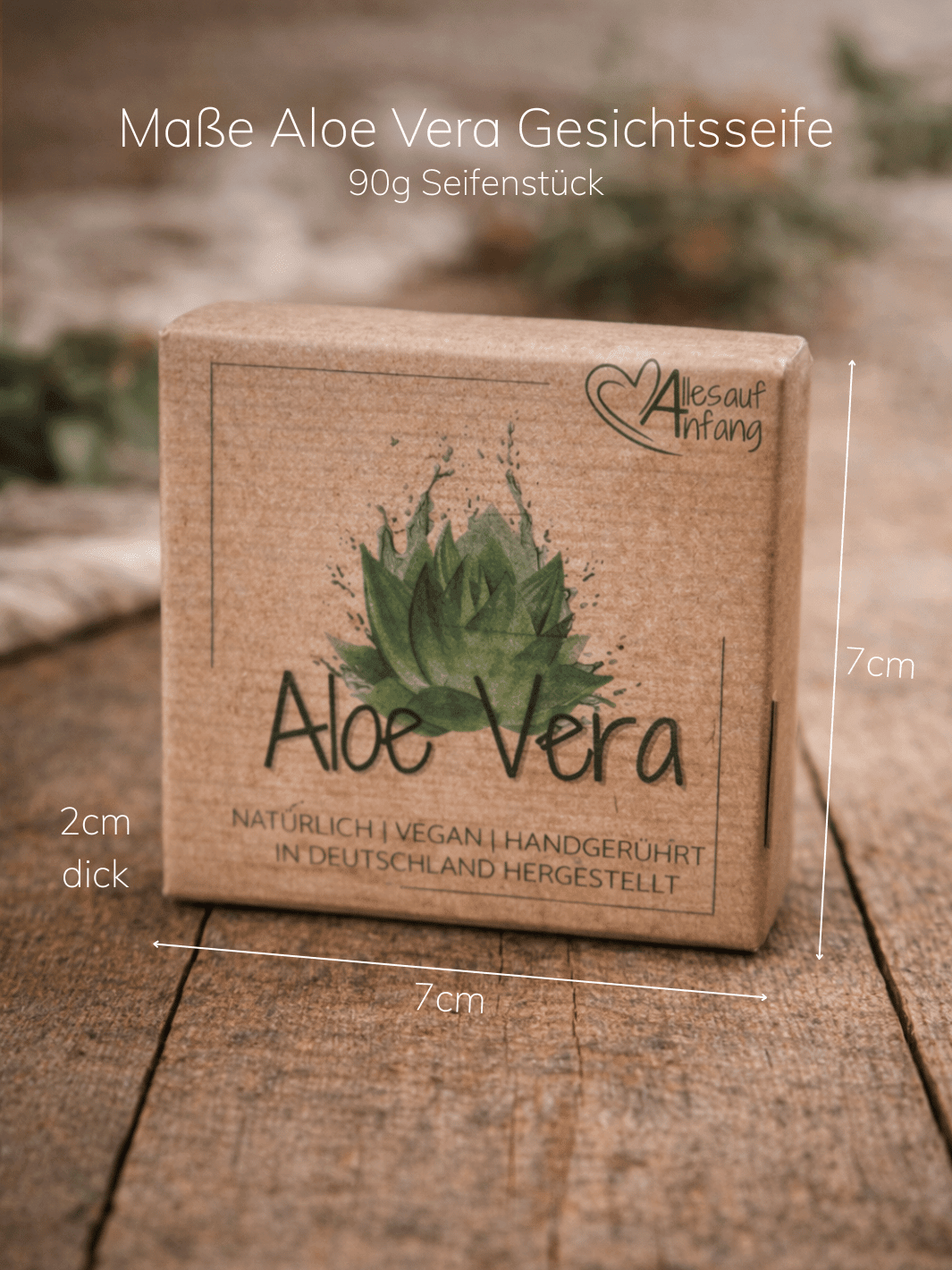 Maßangaben von handgerührter Aloe-Vera-Gesichtsseife aus Deutschland. Achtsame Geschenke für Frauen bei Alles auf Anfang in Bedburg, NRW