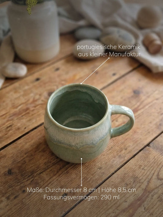 Ozean-Tasse aus portugisiescher Keramik. Achtsame Geschenke für Frauen bei Alles auf Anfang in Bedburg, NRW