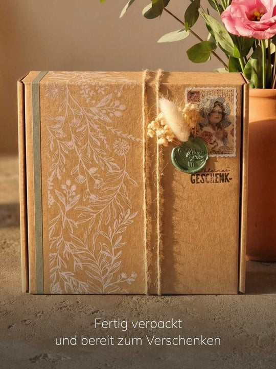 Geschenkbox Me-Time Kartonage - achtsame Geschenke für Frauen bei Alles auf Anfang aus Bedburg NRW