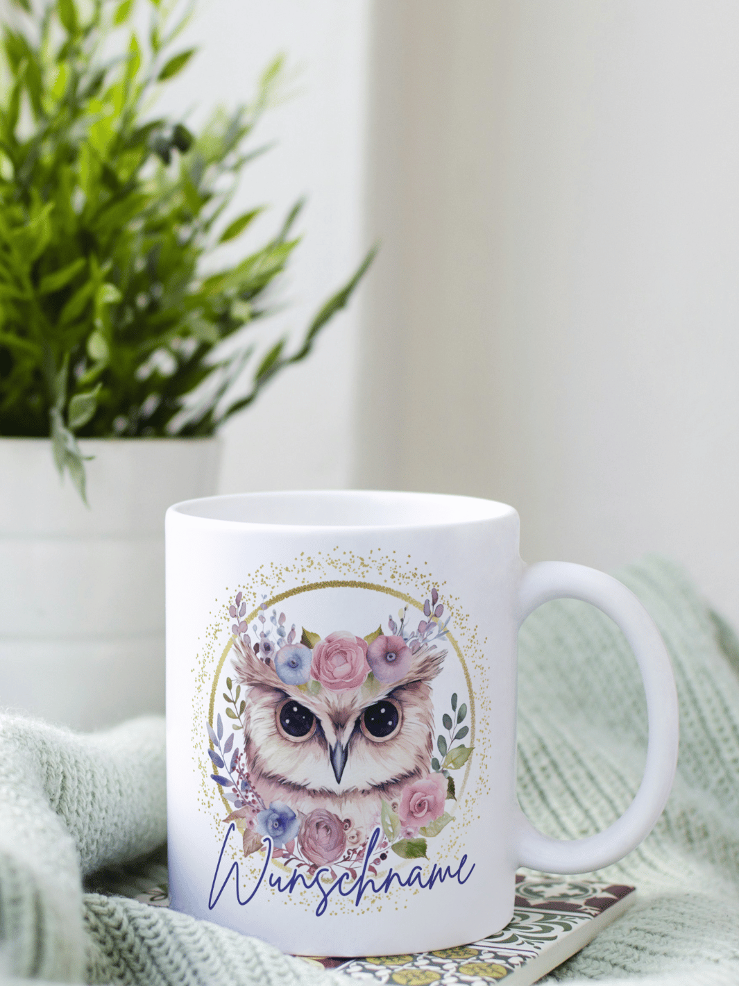 Personalisierbare Keramiktassen, handgefertigt in Deutschland, individuelles Geschenk für Freundin, nachhaltige Tasse für Kaffee oder Tee, liebevoll gestaltetes Motiv, personalisierbar mit Name