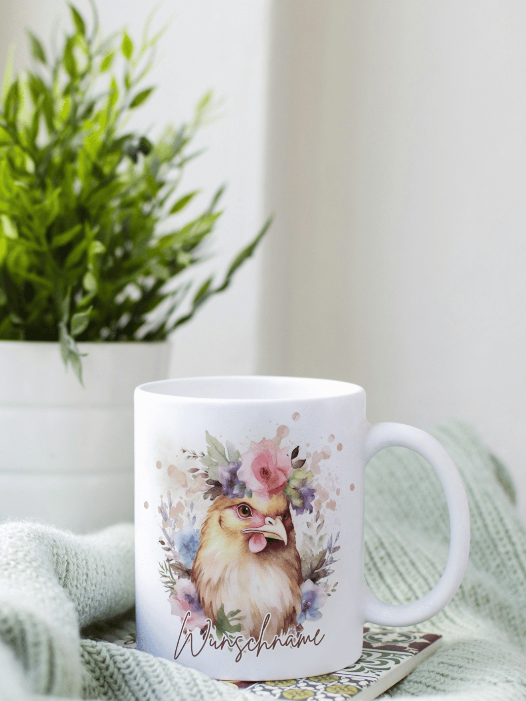 Motiv Huhn - Personalisierbare Keramiktassen, handgefertigt in Deutschland, individuelles Geschenk für Freundin, nachhaltige Tasse für Kaffee oder Tee, liebevoll gestaltetes Motiv, personalisierbar mit Name