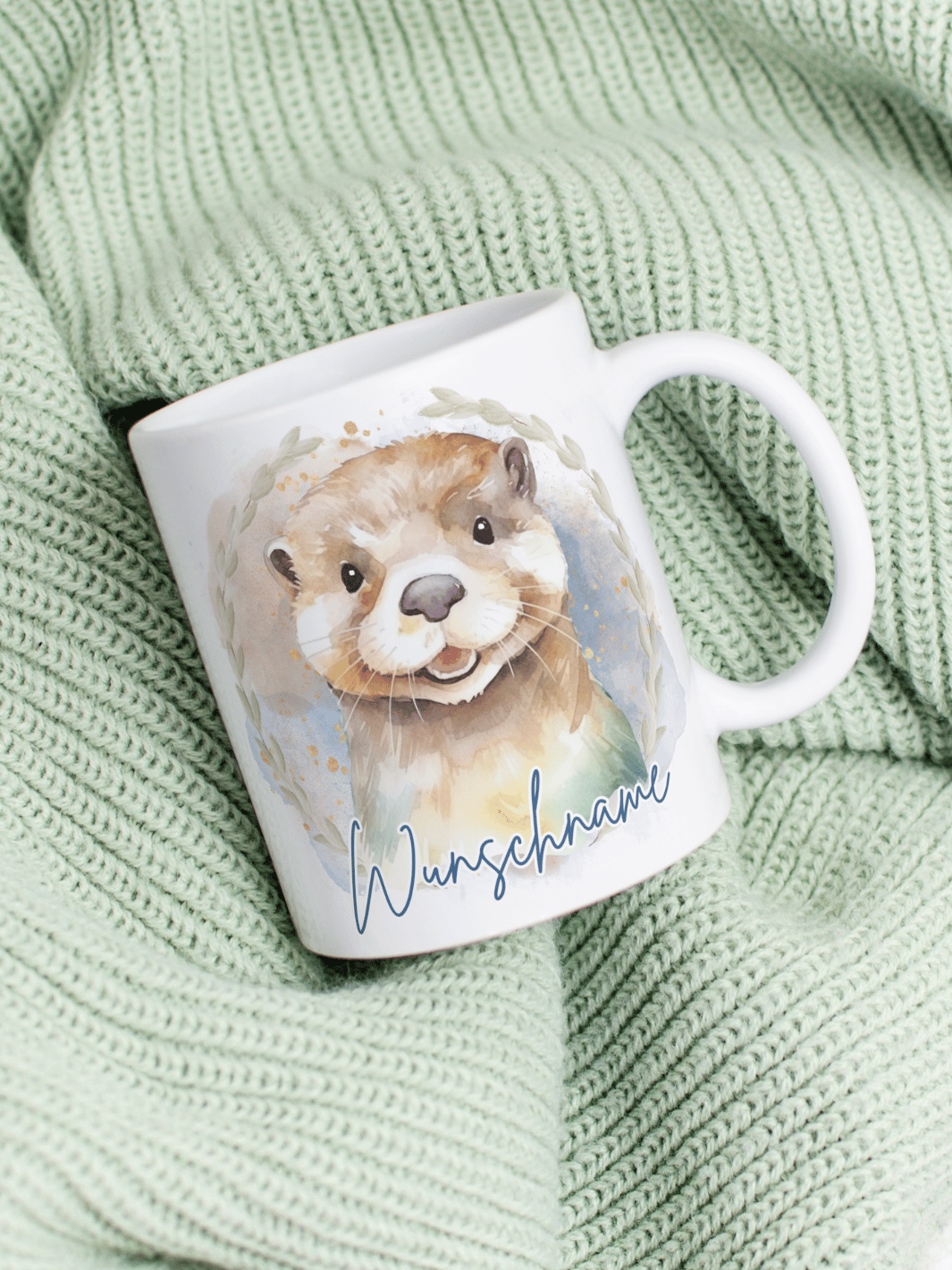 Personalisierbare Keramiktasse mit Otter-Motiv, handgefertigt in Deutschland, individuelles Geschenk für Freundin, nachhaltige Tasse für Kaffee oder Tee, liebevoll gestaltetes Motiv, personalisierbar mit Name