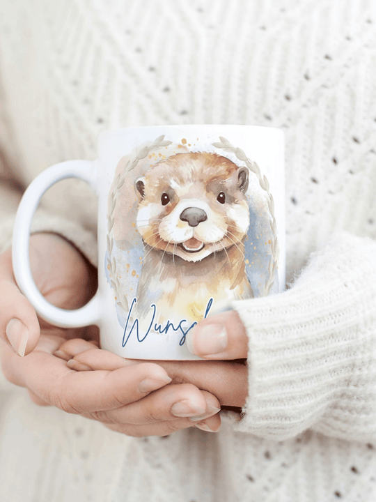 Personalisierbare Keramiktasse mit Otter-Motiv, handgefertigt in Deutschland, individuelles Geschenk für Freundin, nachhaltige Tasse für Kaffee oder Tee, liebevoll gestaltetes Motiv, personalisierbar mit Name