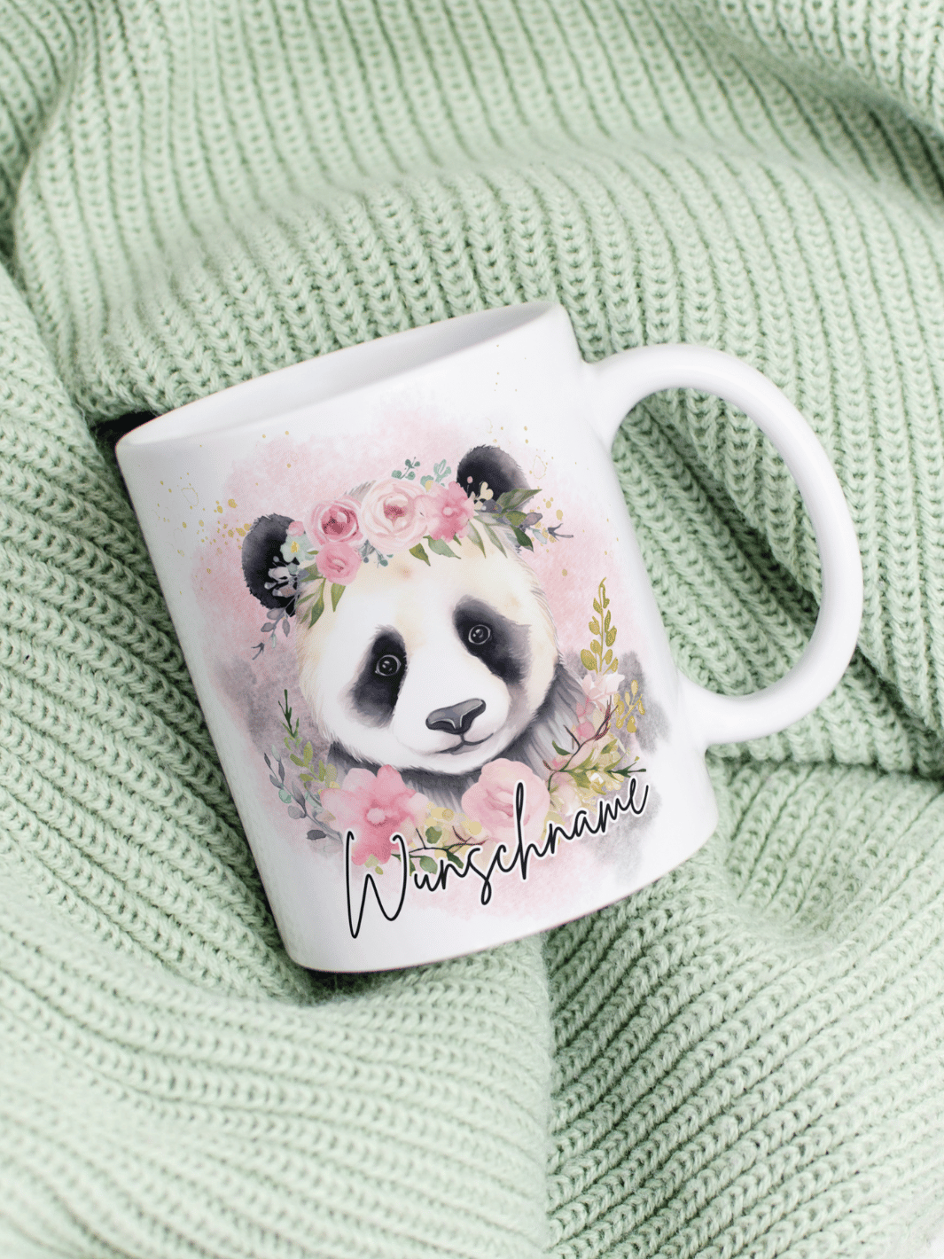Motiv Panda - Personalisierbare Keramiktassen, handgefertigt in Deutschland, individuelles Geschenk für Freundin, nachhaltige Tasse für Kaffee oder Tee, liebevoll gestaltetes Motiv, personalisierbar mit Name