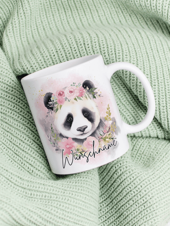 Motiv Panda - Personalisierbare Keramiktassen, handgefertigt in Deutschland, individuelles Geschenk für Freundin, nachhaltige Tasse für Kaffee oder Tee, liebevoll gestaltetes Motiv, personalisierbar mit Name