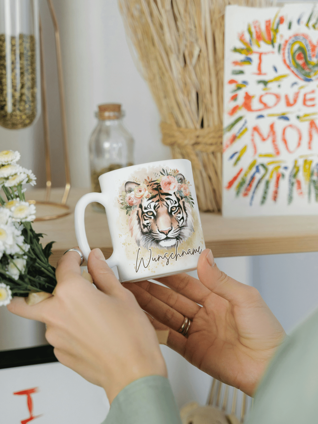 Motiv Tiger - Personalisierbare Keramiktassen, handgefertigt in Deutschland, individuelles Geschenk für Freundin, nachhaltige Tasse für Kaffee oder Tee, liebevoll gestaltetes Motiv, personalisierbar mit Name