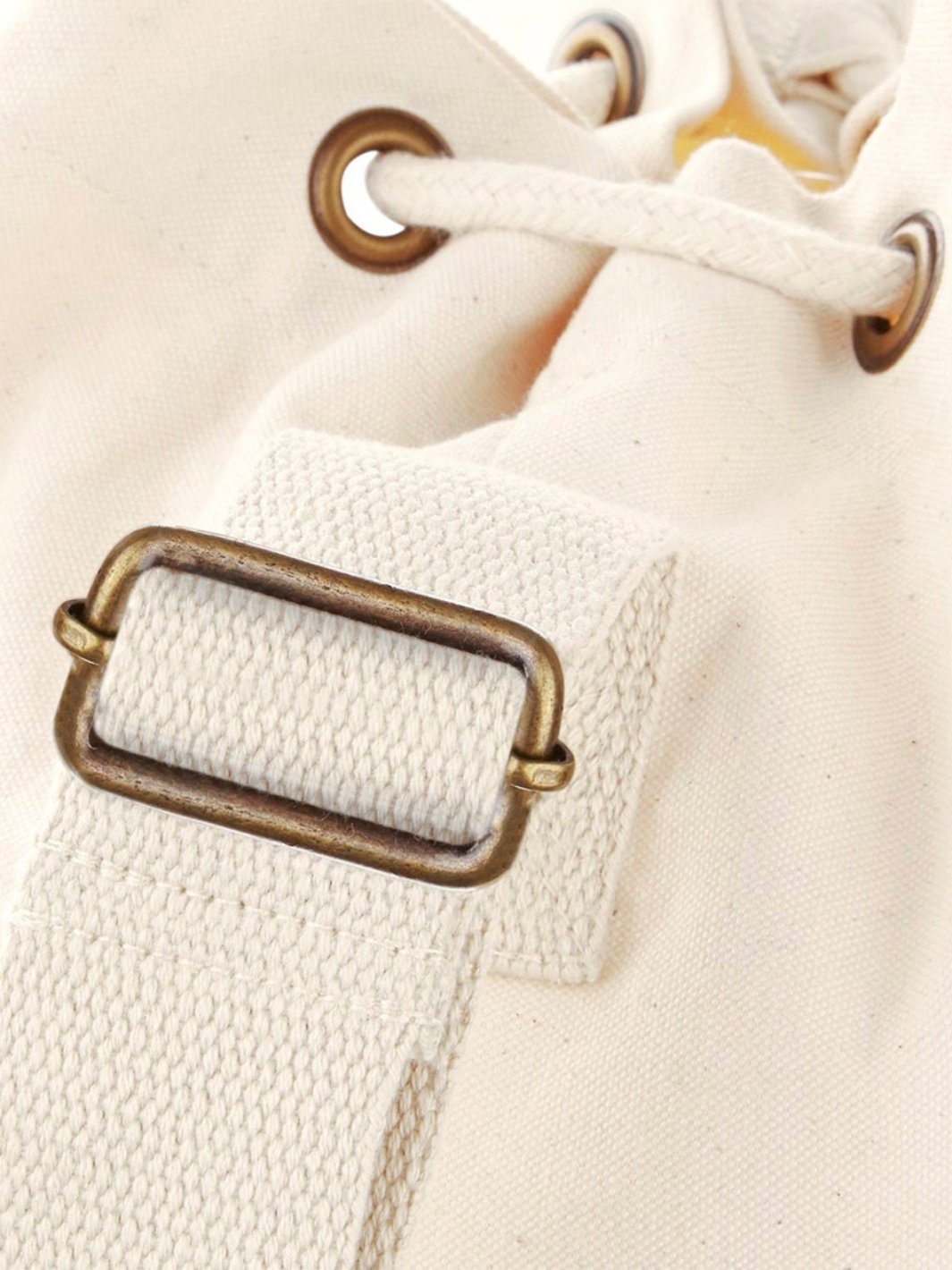 Detailfoto vom Trageriemen mit Schnalle