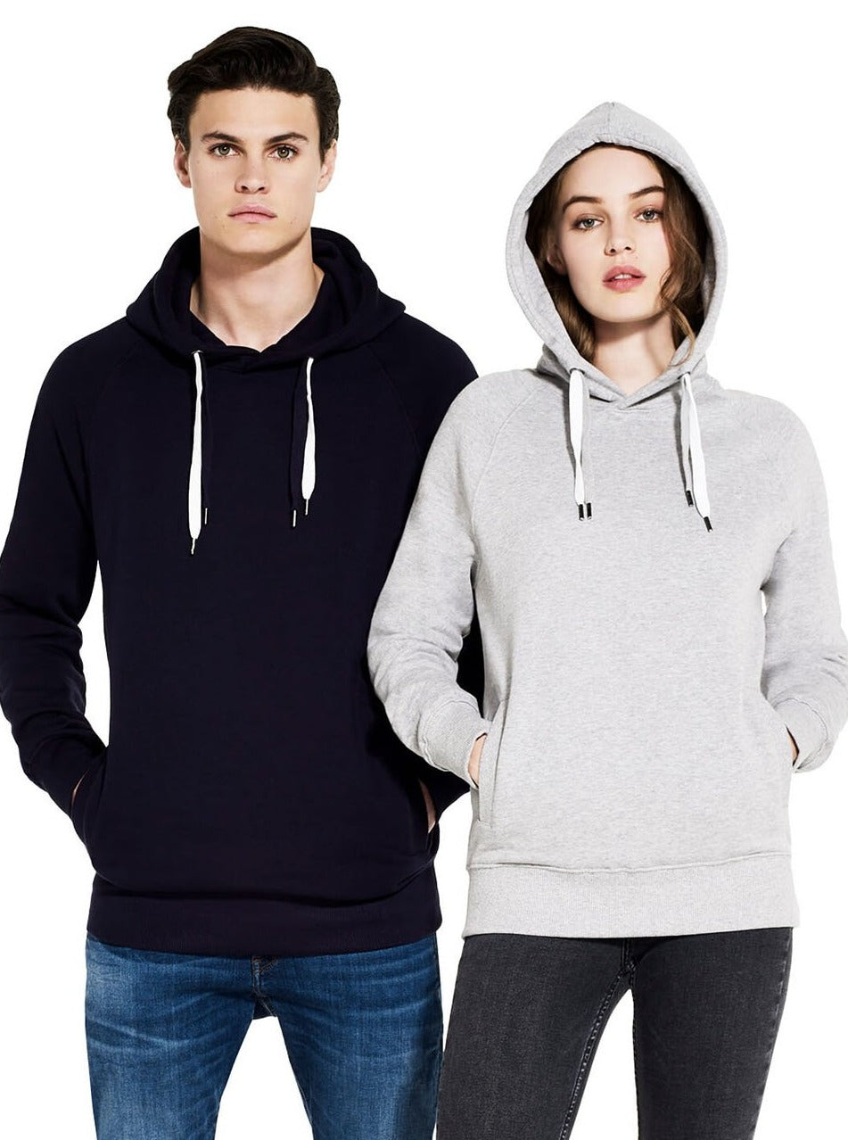 Model Basic Hoodie